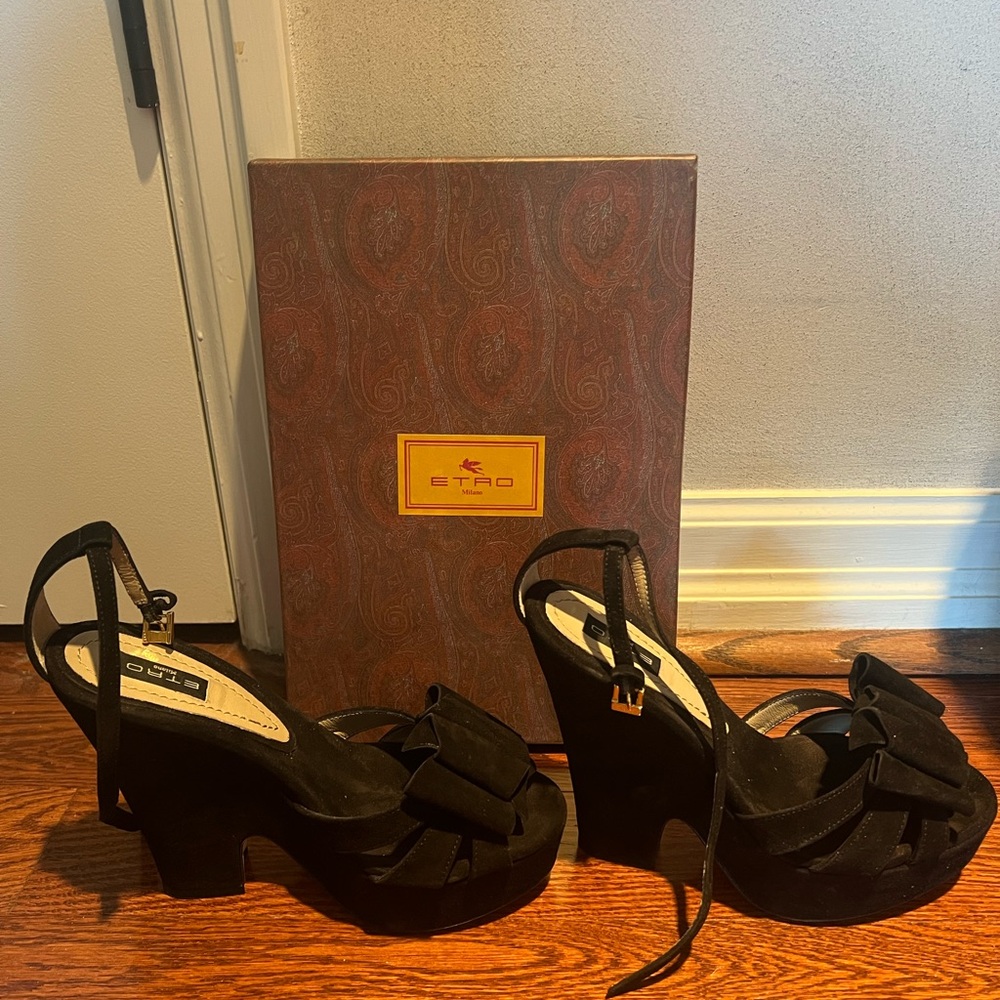 Etro black suede platform shoes look like the 2024 Prada styles !